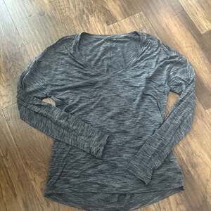 Lululemon Meant To Move Long Sleeve Heathered Gray Top